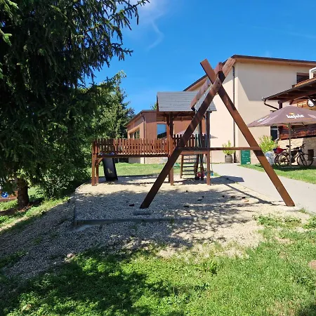 Penzion Topolský Pivovar, Restaurace A