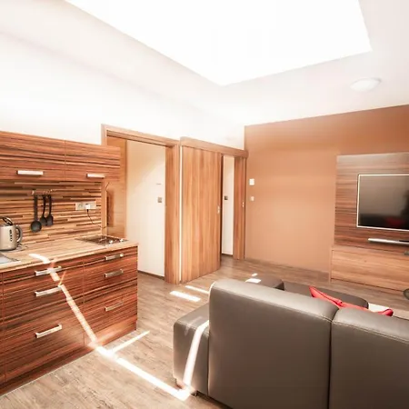 Pensjonat Topolsky Pivovar, Restaurace A 3*