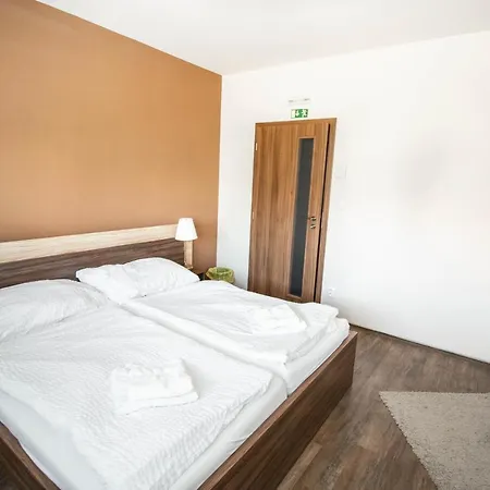 Penzion Topolský Pivovar, Restaurace A