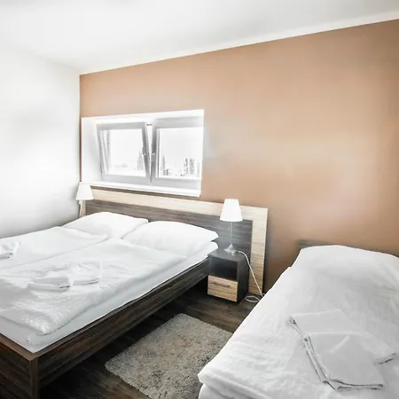 Penzion Topolský Pivovar, Restaurace A 3*