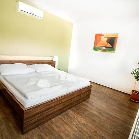 Topolský Pivovar, Restaurace A 3* Topolná