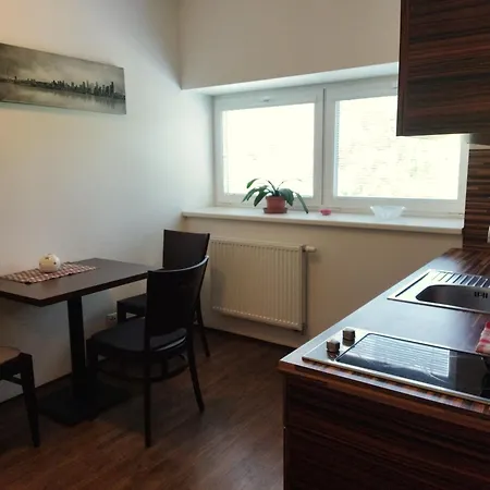 Penzion Topolský Pivovar, Restaurace A Topolná
