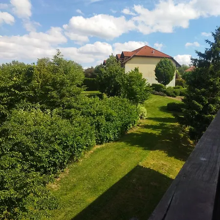 Topolsky Pivovar, Restaurace A Topolná