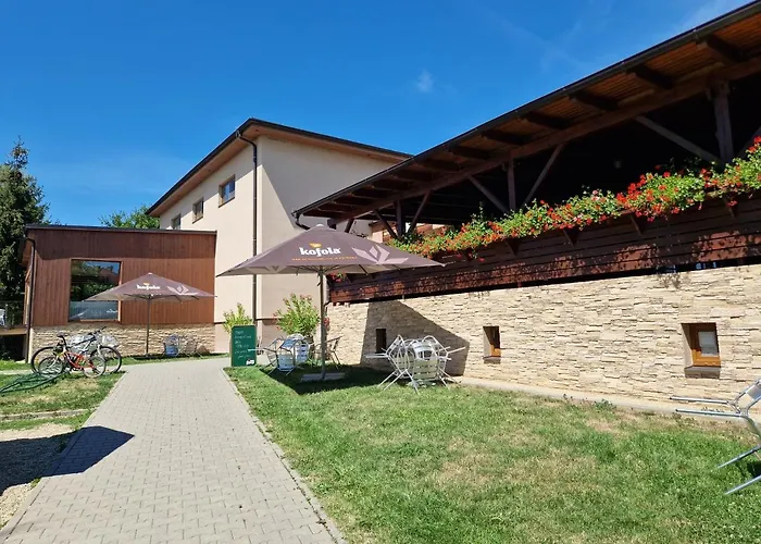 Topolsky Pivovar, Restaurace A 3*