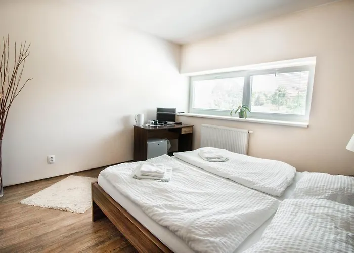 Topolský Pivovar, Restaurace A 3*